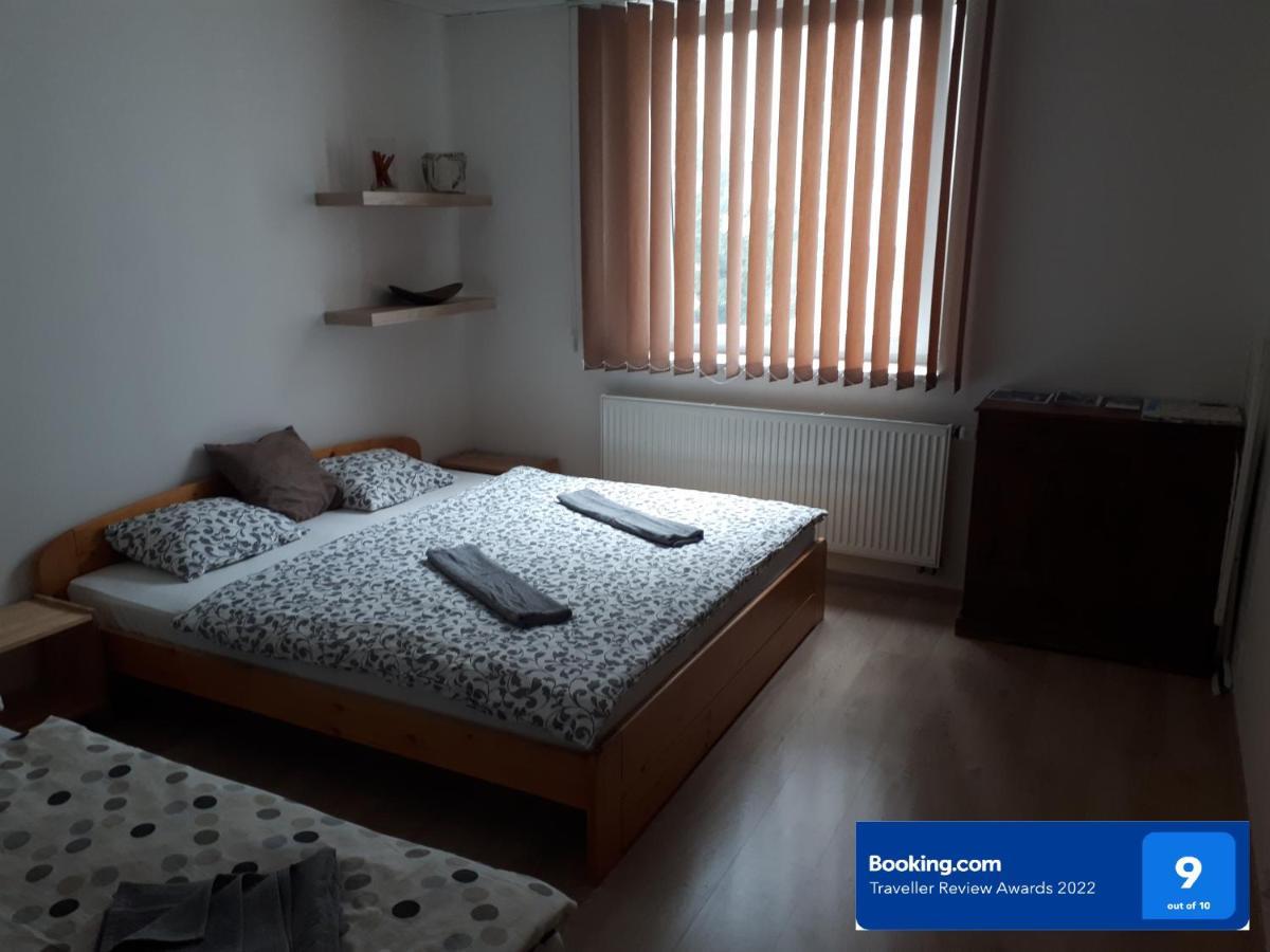 Utulny Apartman V Bratislava 6 Екстер'єр фото